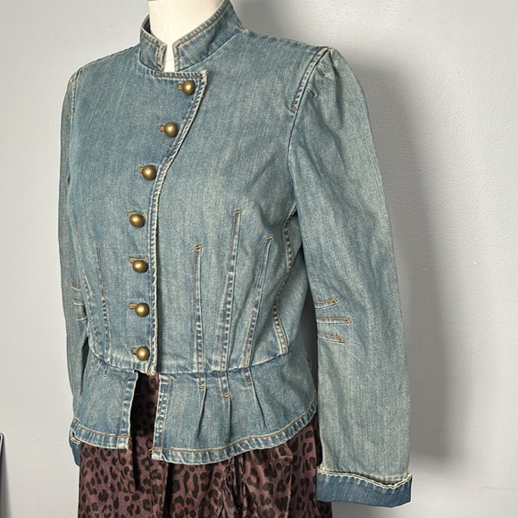 Marc Jacobs Fitted Washed Look Jean Jacket size 12- gently used - Picture 5 of 17
